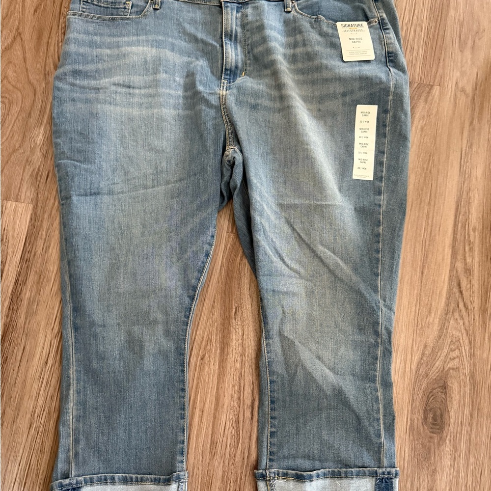 Signature by Levi Strauss Light Blue Ankle Jeans